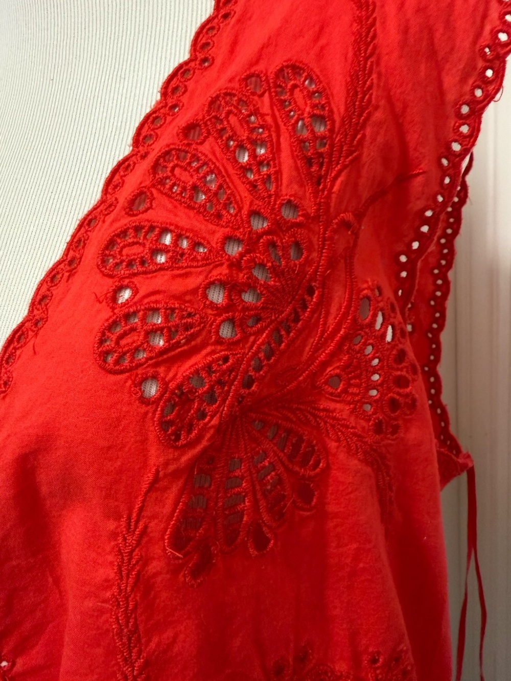 Free People Sweet Escape Embroidered Eyelet Tie Front Top Red Women's Size Large - Picture 4 of 11